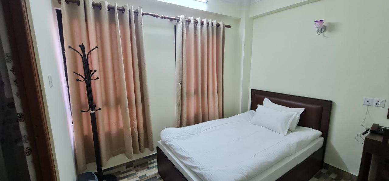 Pashupati View Hotel Kathmandu Exterior photo